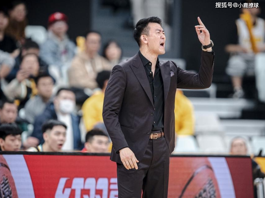 广厦男篮迎欧超杯关键赛，今夜复出首秀，底气十足，年轻球员得到机会的简单介绍
