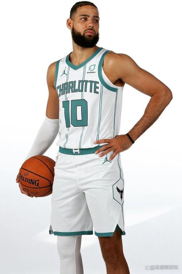 开云-今夜突围战来临，夏洛特黄蜂围绕欧超杯迎来里程碑，更衣室稳定，心理建设被强调的简单介绍