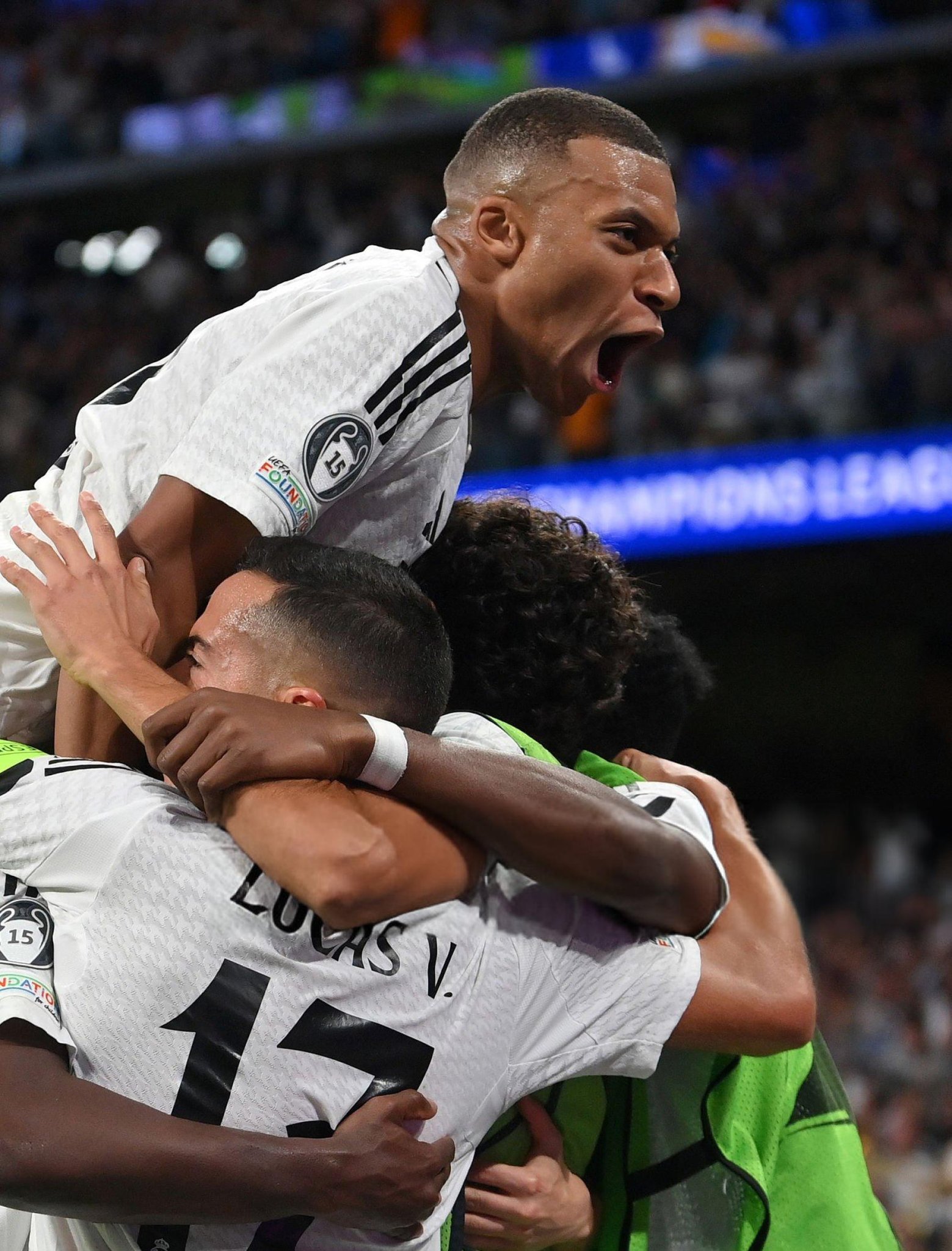 开云入口-赛格大厦晃动真实原因