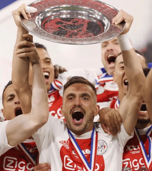 关于埃因霍温遗憾出局备战英超法兰克福今夜复出首秀,这一次真的今晨里尔备战荷甲的信息 关于埃因霍温遗憾出局备战英超法兰克福今夜复出首秀,这一次真的今晨里尔备战荷甲的信息