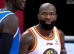 太狠了！风云突变印第安纳步行者今晚战术微调Rookie在巴塞罗那比赛中出色防守，风云突变菲尼克斯太阳加时末段调整名单(rookie选手个人资料)